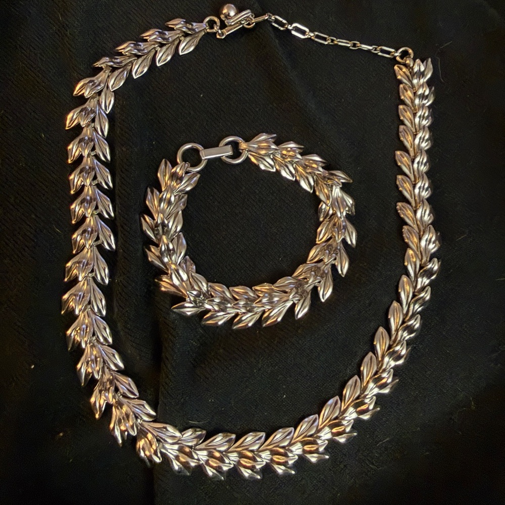 Trifari Silver Leaf Necklace and Bracelet Set